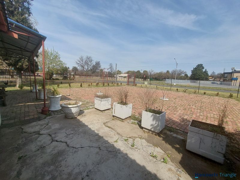 The new location of your restaurant or venue is waiting for you... - Photo 8