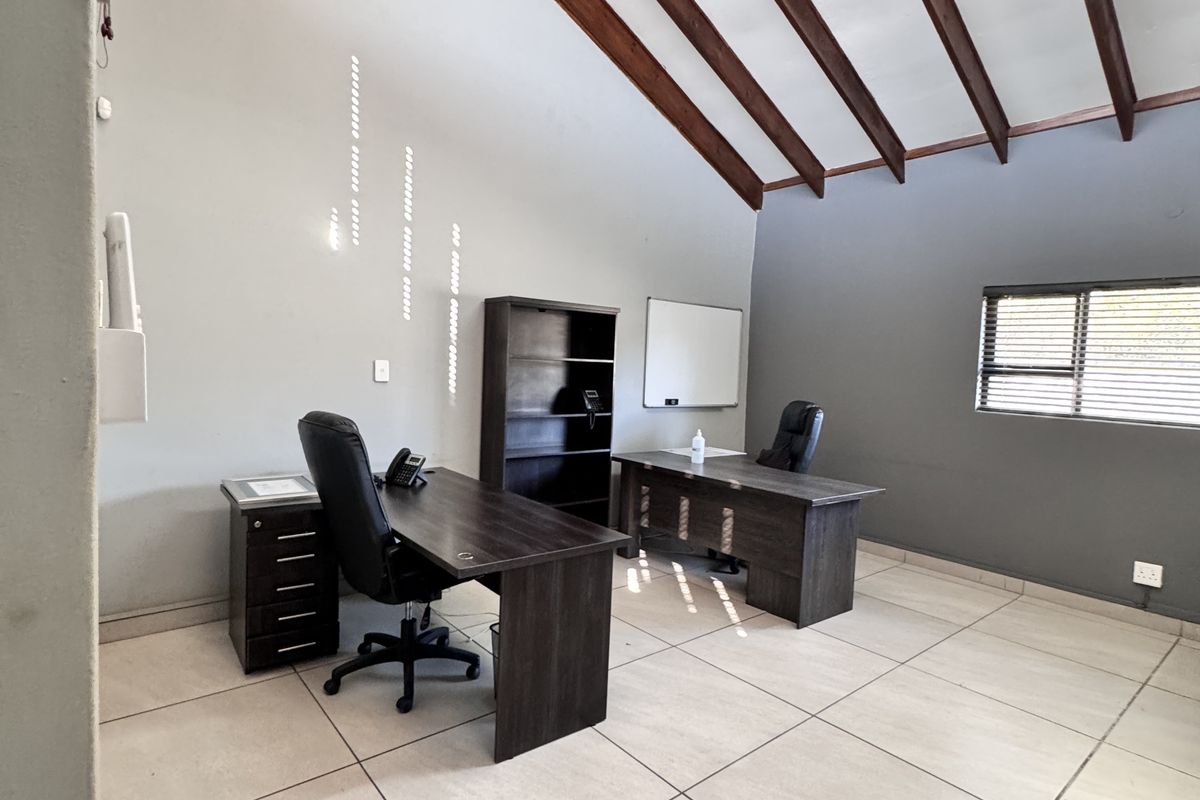 Prime Professional Office Space For Sale – Secure, Modern andFully Equipped! - Photo 3
