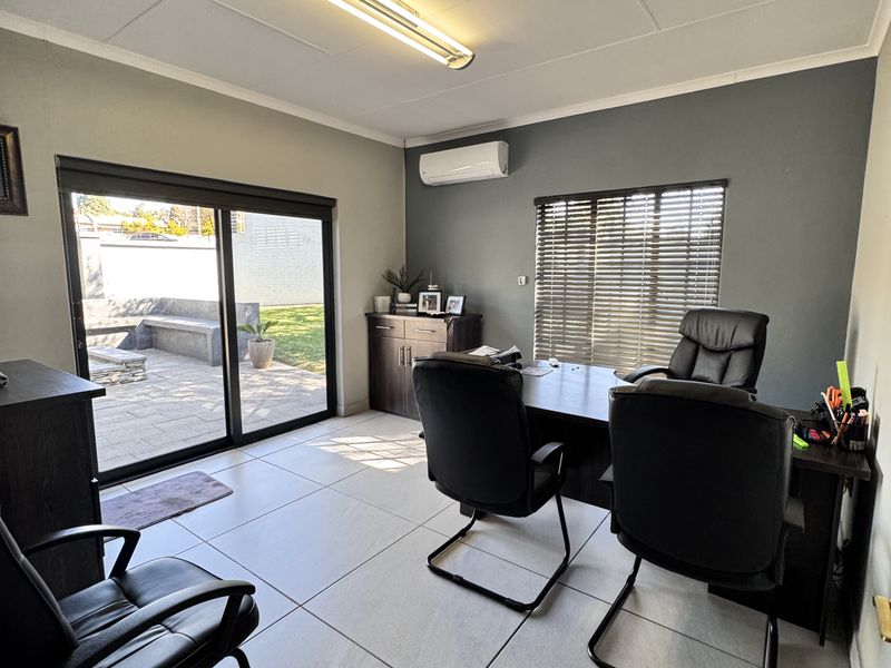 Prime Professional Office Space For Sale – Secure, Modern andFully Equipped! - Photo 9