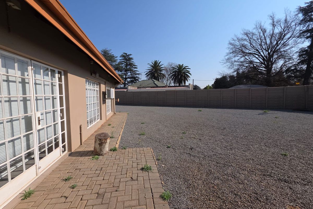 Commercial/Office Space for Sale – Three Rivers - Photo 3