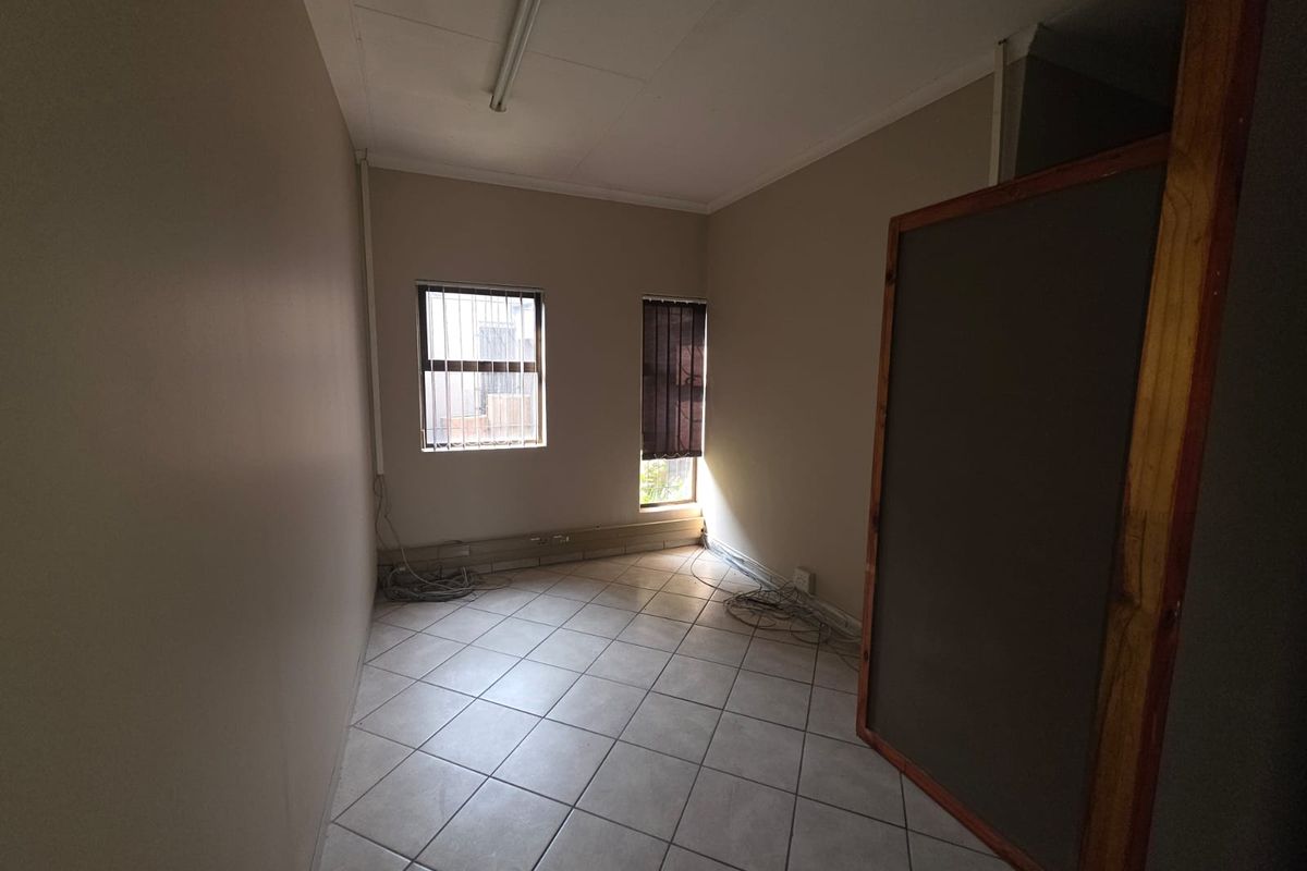 Investment Opportunity – Commercial Office Space for Sale in Sasolburg CBD - Photo 5