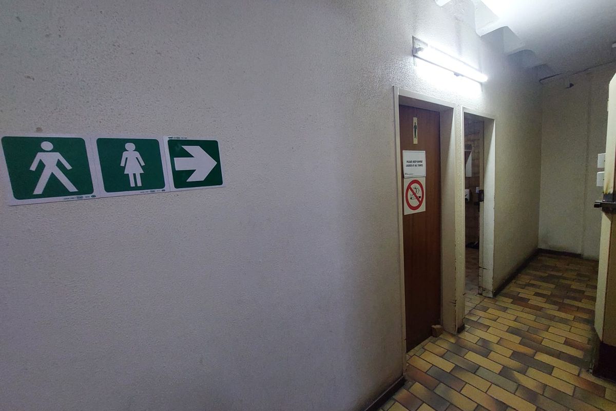 Multiple offices to let - Photo 3