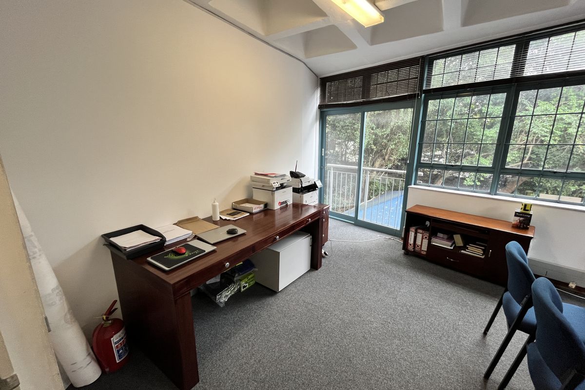 Prime Commercial Office Suite for Sale – Forest Road, Pinetown | R998 500 - Photo 5