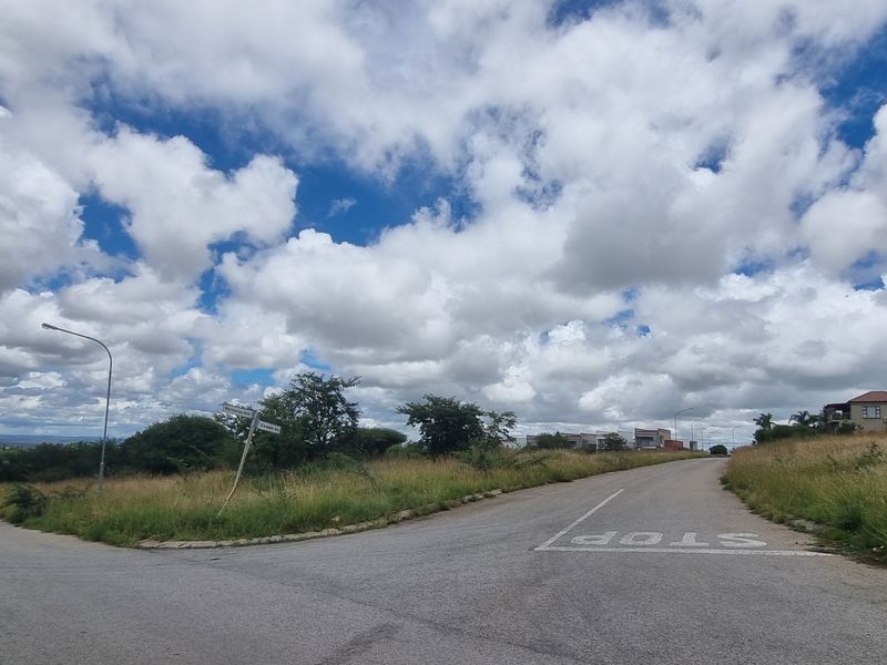 Vacant Land for Sale – Prime spot for medical professional housing - Photo 2