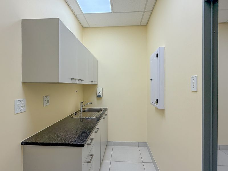 Odyssey Medical Suite – Consultation / Office Space - Photo 9