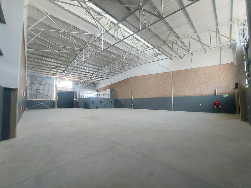 MAJESTIC MODERN WAREHOUSE TO LET - 24 HOUR SECURITY & TRUCK ACCESS - Photo 6