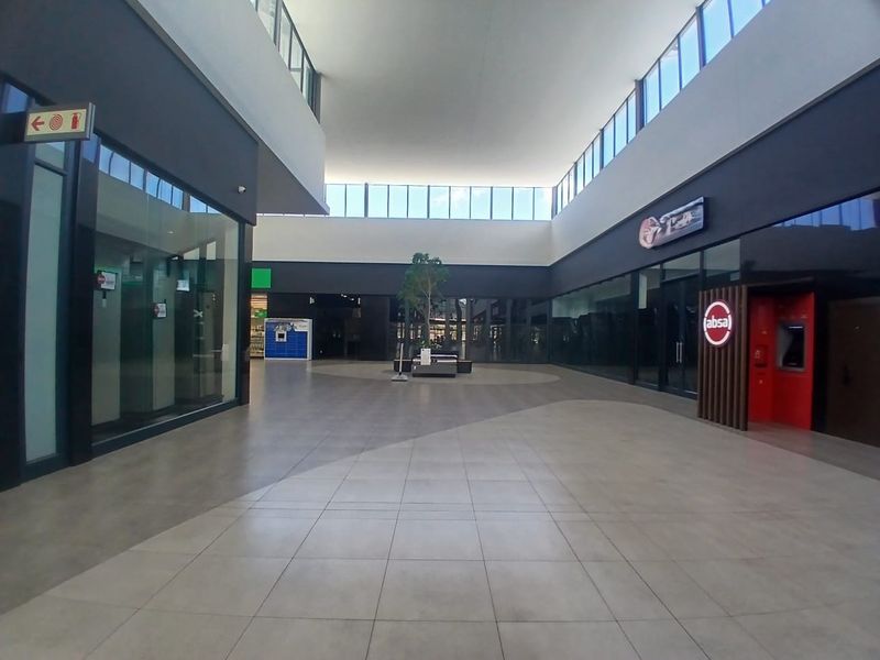 Untouched Retail Gem - Photo 3