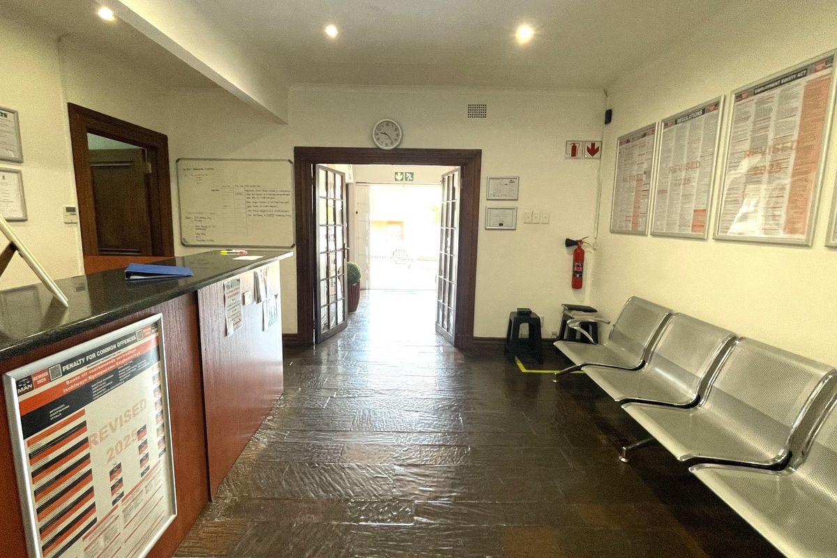 Commercial Property for Sale in Sinoville - Photo 3