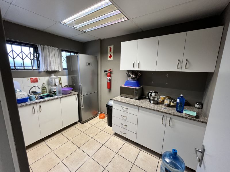 For Sale, Mini Factory/Warehouse – 211 sqm | North Point - Photo 8