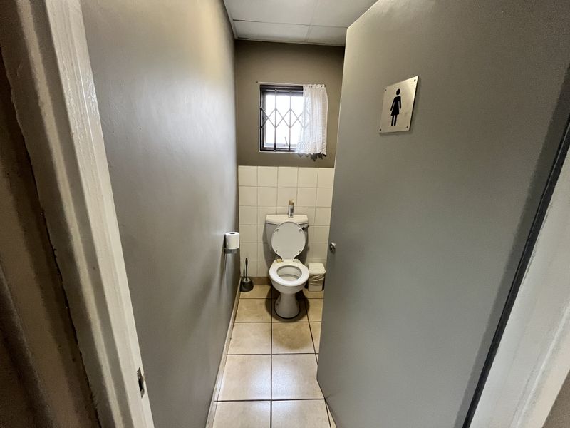 For Sale, Mini Factory/Warehouse – 211 sqm | North Point - Photo 9