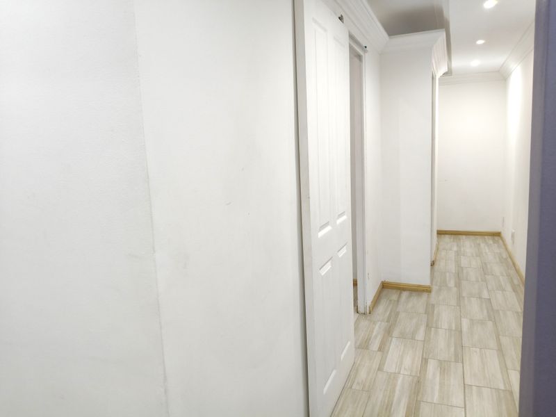 Business Units for Sale – Dolphin View Building, Main Beach - Photo 7