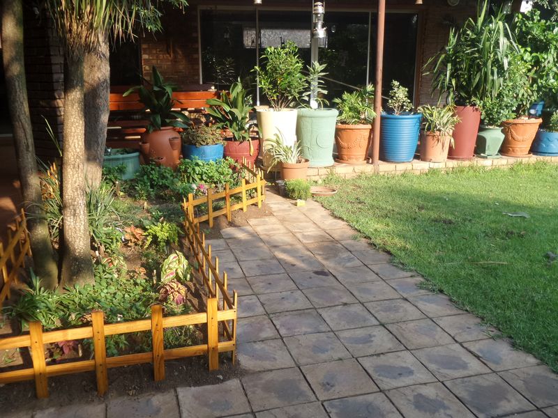 This large, business-zoned property in the heart of Meyerton presents an exceptional opportunities. - Photo 4