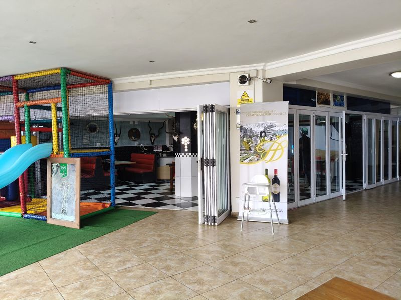 Prime Commercial Property for Sale – Dolphin View Building, Jeffreys Bay Main Beach - Photo 9