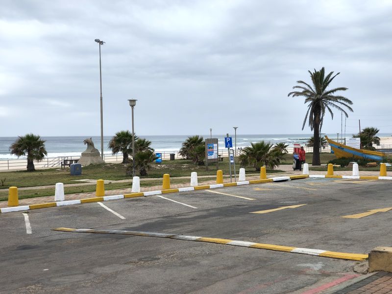 Prime Commercial Property for Sale – Dolphin View Building, Jeffreys Bay Main Beach - Photo 2