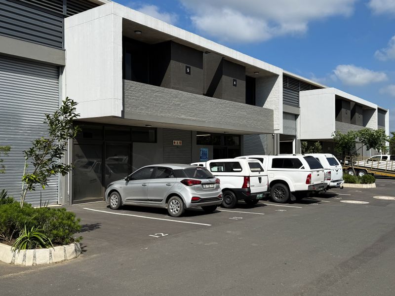 TO RENT: Section 5 – The Station, North Point - Photo 2