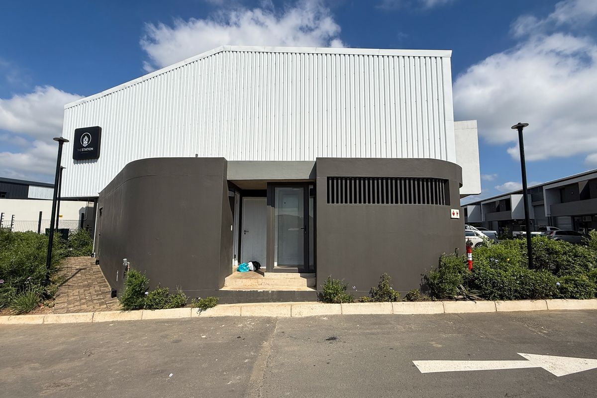 TO RENT: Section 5 – The Station, North Point - Photo 3