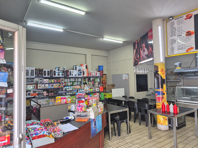 Lucrative Income-Producing Retail Building in Kuruman – R79,900 Monthly Rental Income - Photo 9