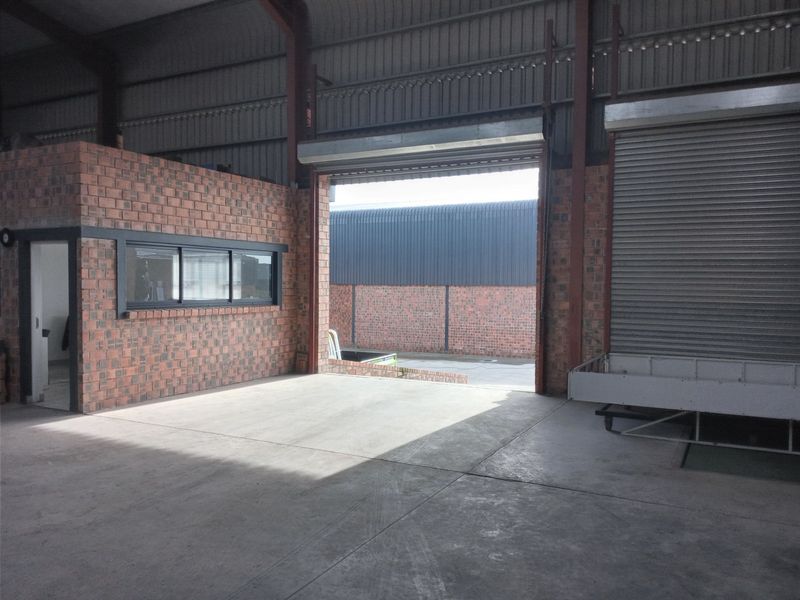 Prime Industrial Facility with 1,500sqm GLA – Ready for Investment in George, Steinhoff Industrial - Photo 7