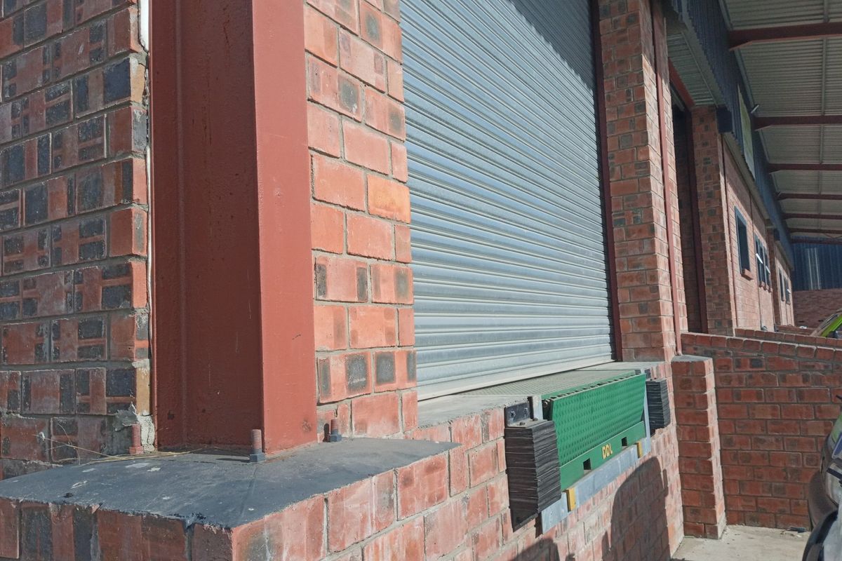 Prime Industrial Facility with 1,500sqm GLA – Ready for Investment in George, Steinhoff Industrial - Photo 5