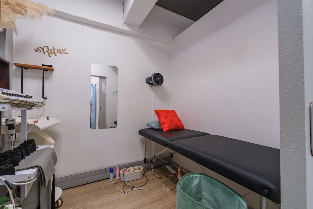 Small offices in Simbithi Office Park rarely come up... and this one is available now - Photo 5