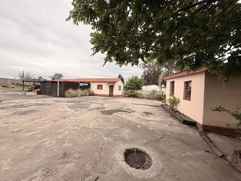 Multiple Buildings on Industrial site close to Town - Photo 6