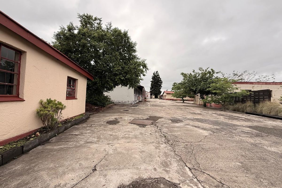 Multiple Buildings on Industrial site close to Town - Photo 4
