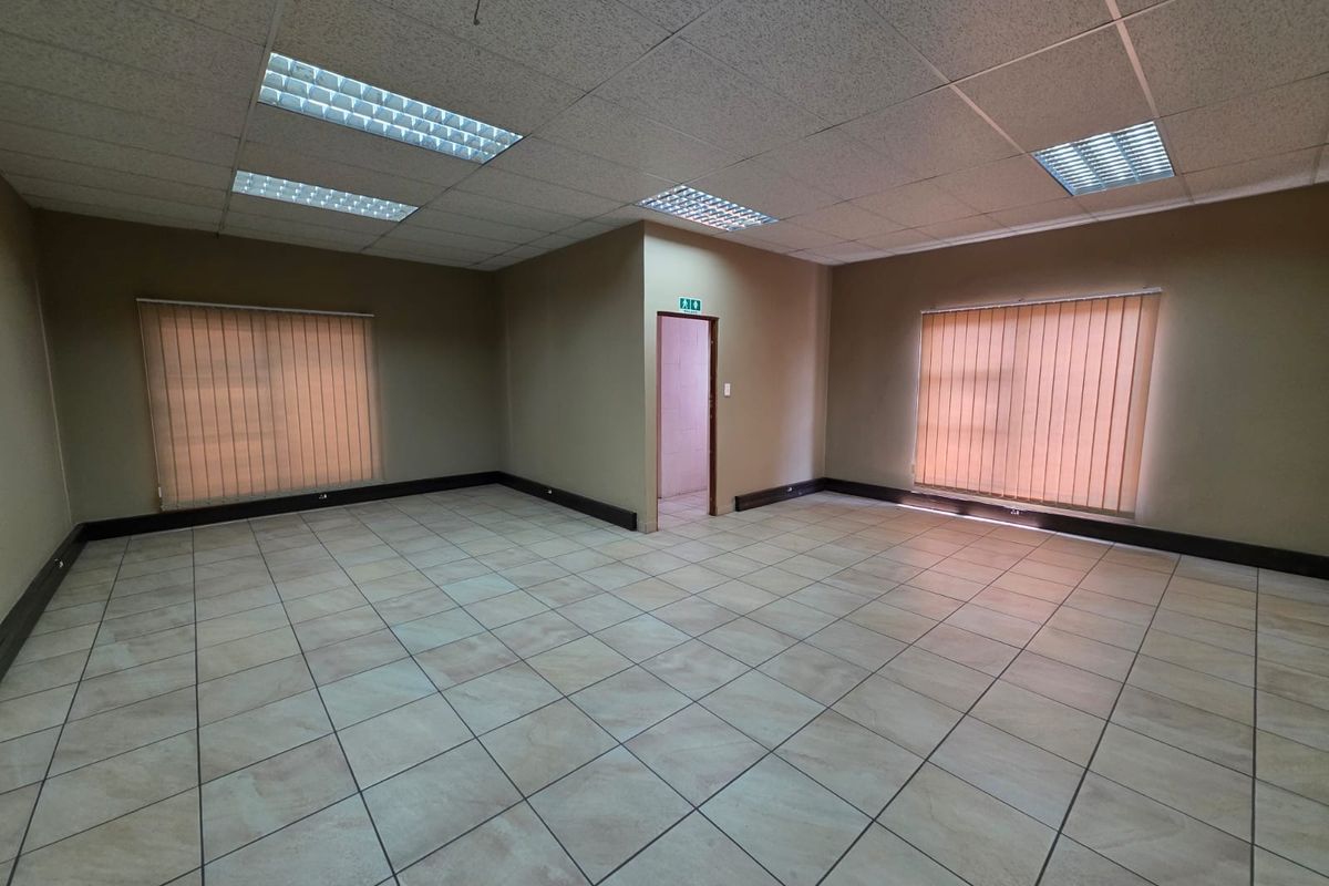 WORKSHOP TO RENT IN NALEDI - Photo 5