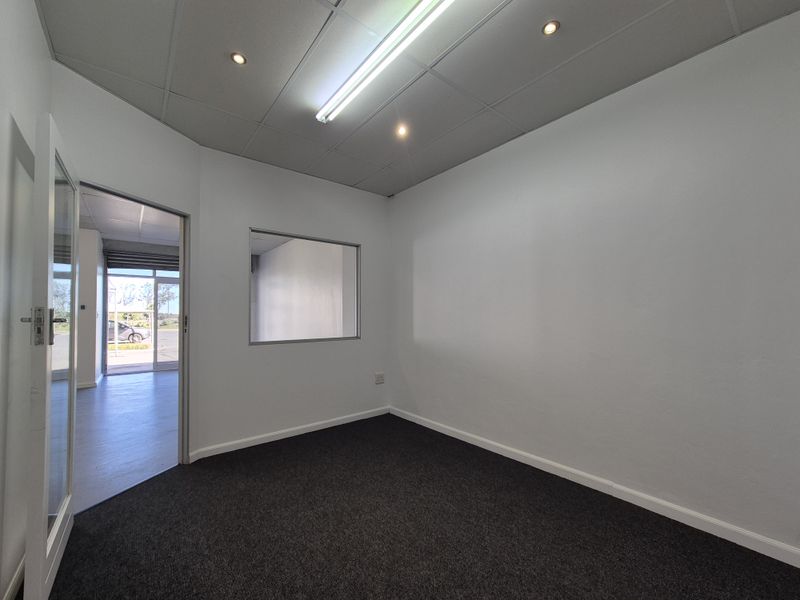 COMMERCIAL/ LIGHTS INDUSTRIAL - UNIT TO LET- KINGFISHER PARK (THE INTERCHANGE) - Photo 10
