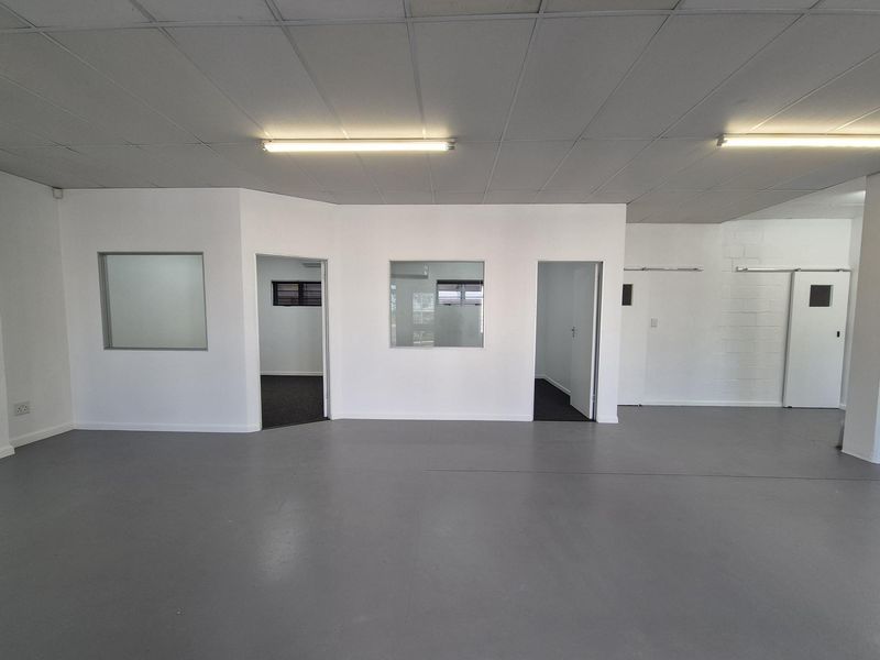 COMMERCIAL/ LIGHTS INDUSTRIAL - UNIT TO LET- KINGFISHER PARK (THE INTERCHANGE) - Photo 9