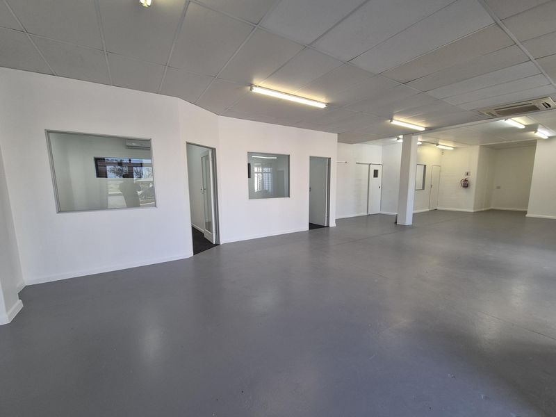 COMMERCIAL/ LIGHTS INDUSTRIAL - UNIT TO LET- KINGFISHER PARK (THE INTERCHANGE) - Photo 8