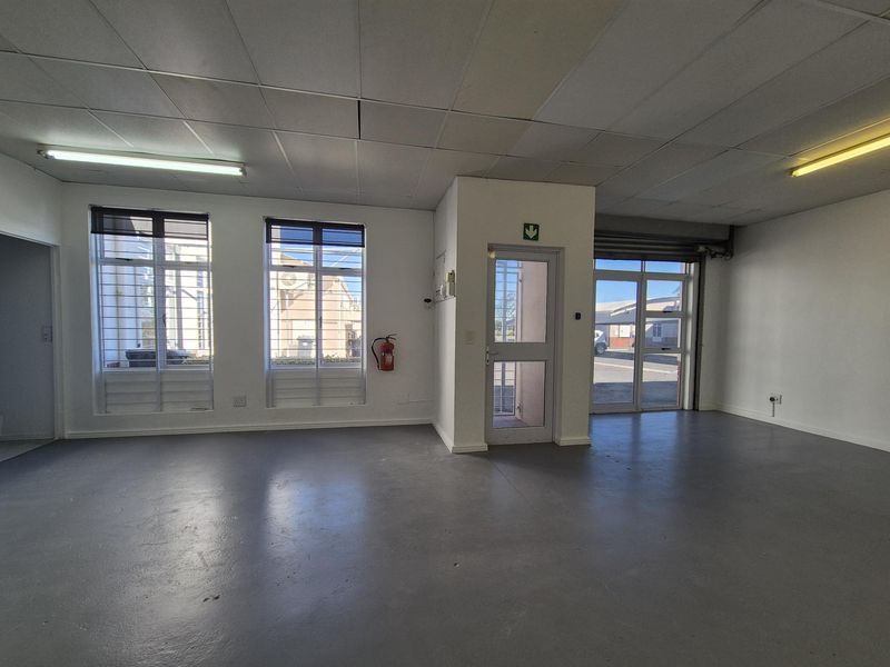 COMMERCIAL/ LIGHTS INDUSTRIAL - UNIT TO LET- KINGFISHER PARK (THE INTERCHANGE) - Photo 7
