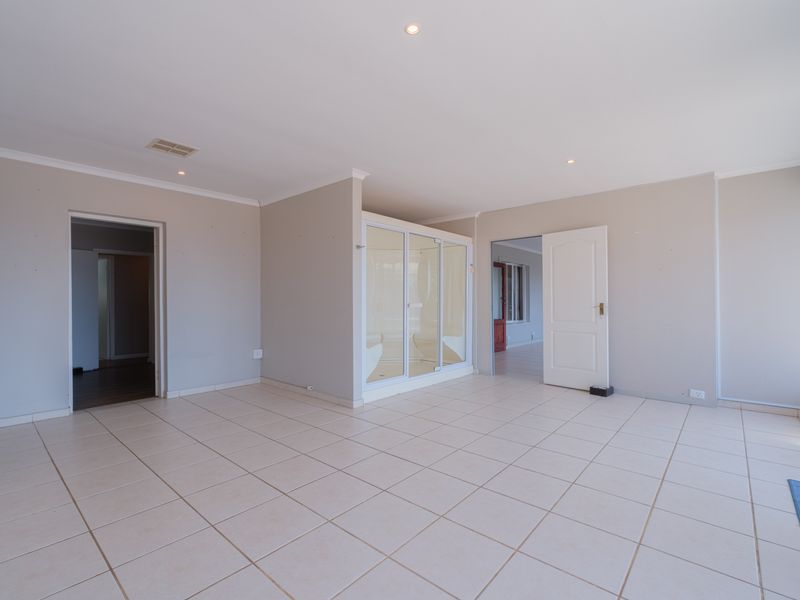 Prime Mixed-Use Opportunity in Ballito Central | Dual Access | Flexible Commercial & Residential Rig - Photo 5