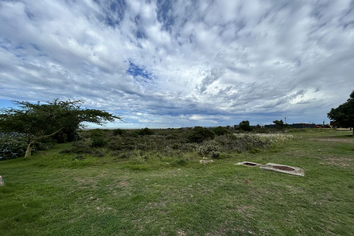 Prime Commercial Corner Stand - Photo 2