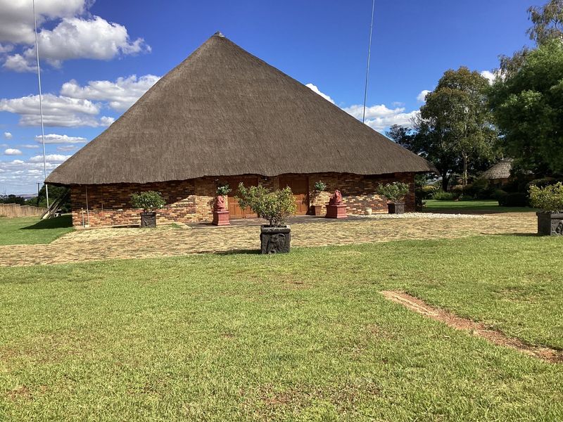 Iconic Thatched Events Estate on 1.06 Hectares | Established Venue with Expansion Potential - Photo 4