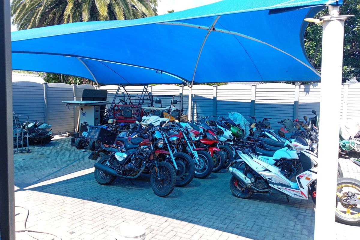 BUSINESS PROPERTY FOR SALE IN VANDERBIJLPARK S.E.6. - Photo 4