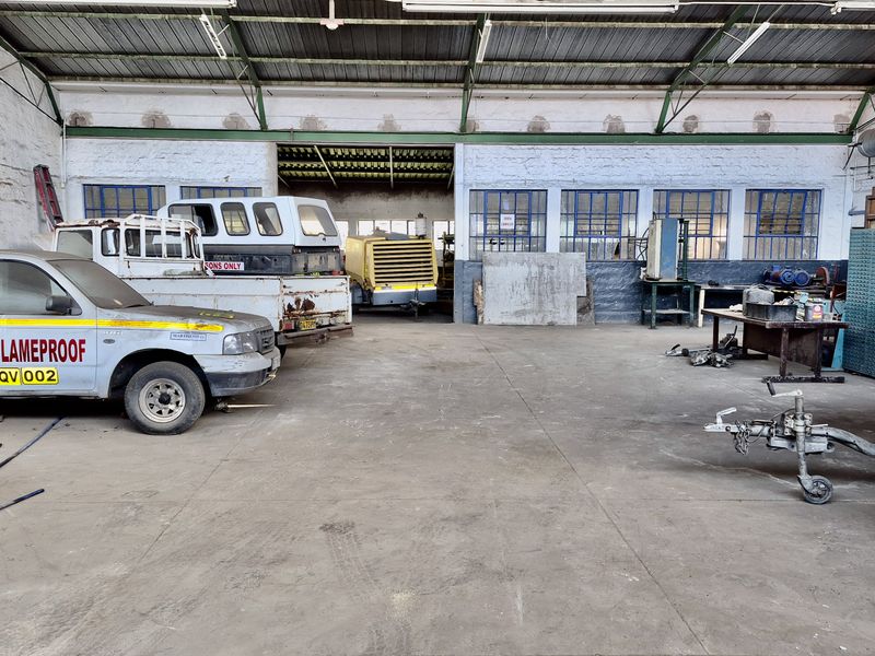 Engineering workshop for sale - Photo 7