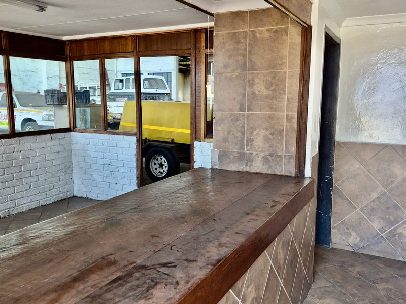 Engineering workshop for sale - Photo 3