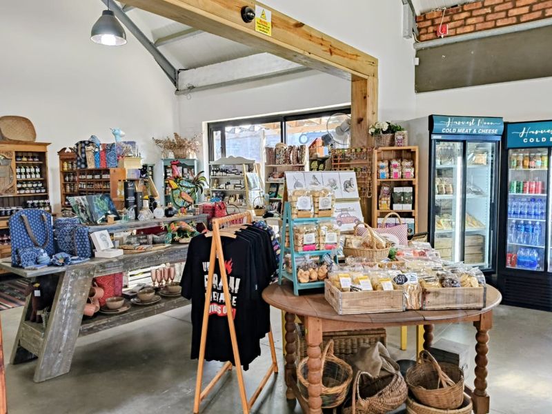 Gourmet Gift Shop & Deli for Sale – Jeffreys Bay - Photo 3