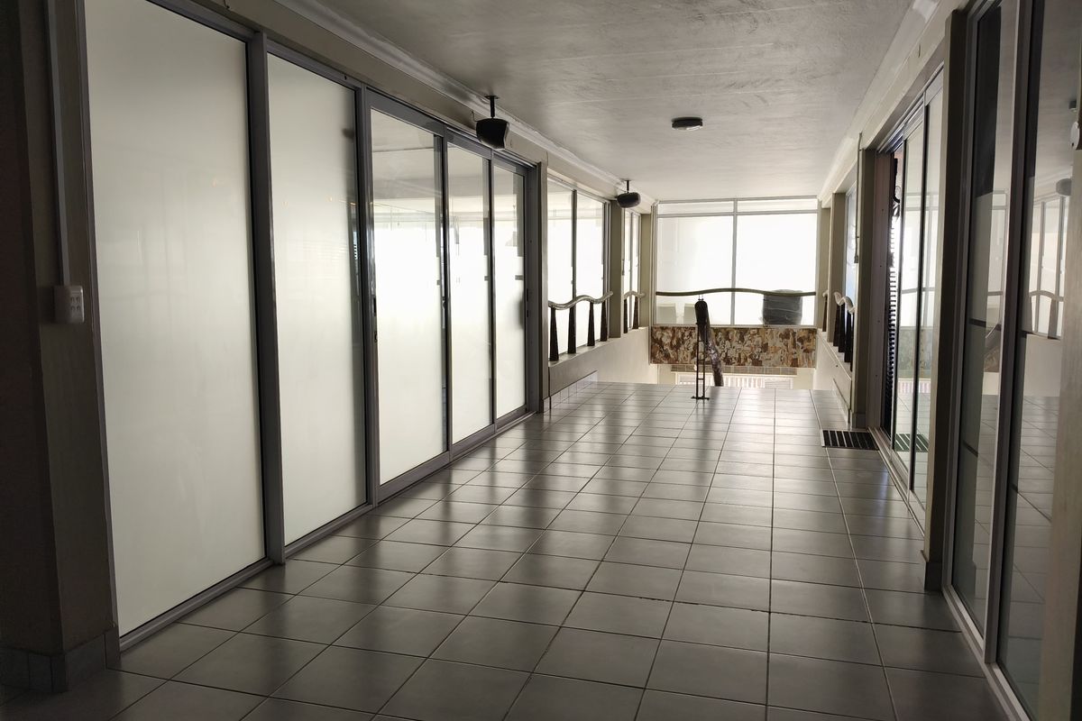 Prime Beachfront Commercial Opportunity – Jeffreys Bay - Photo 3