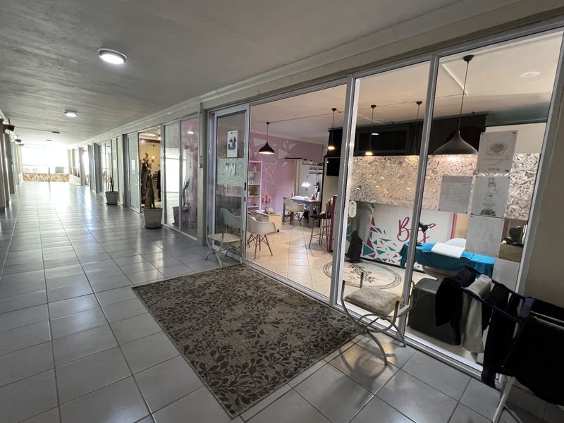 Prime Beachfront Commercial Opportunity – Jeffreys Bay - Photo 9