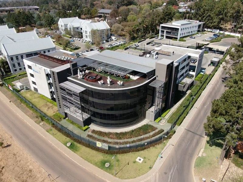 Investment Purchase - P Grade campus -Lynnwood -Pretoria - Photo 2