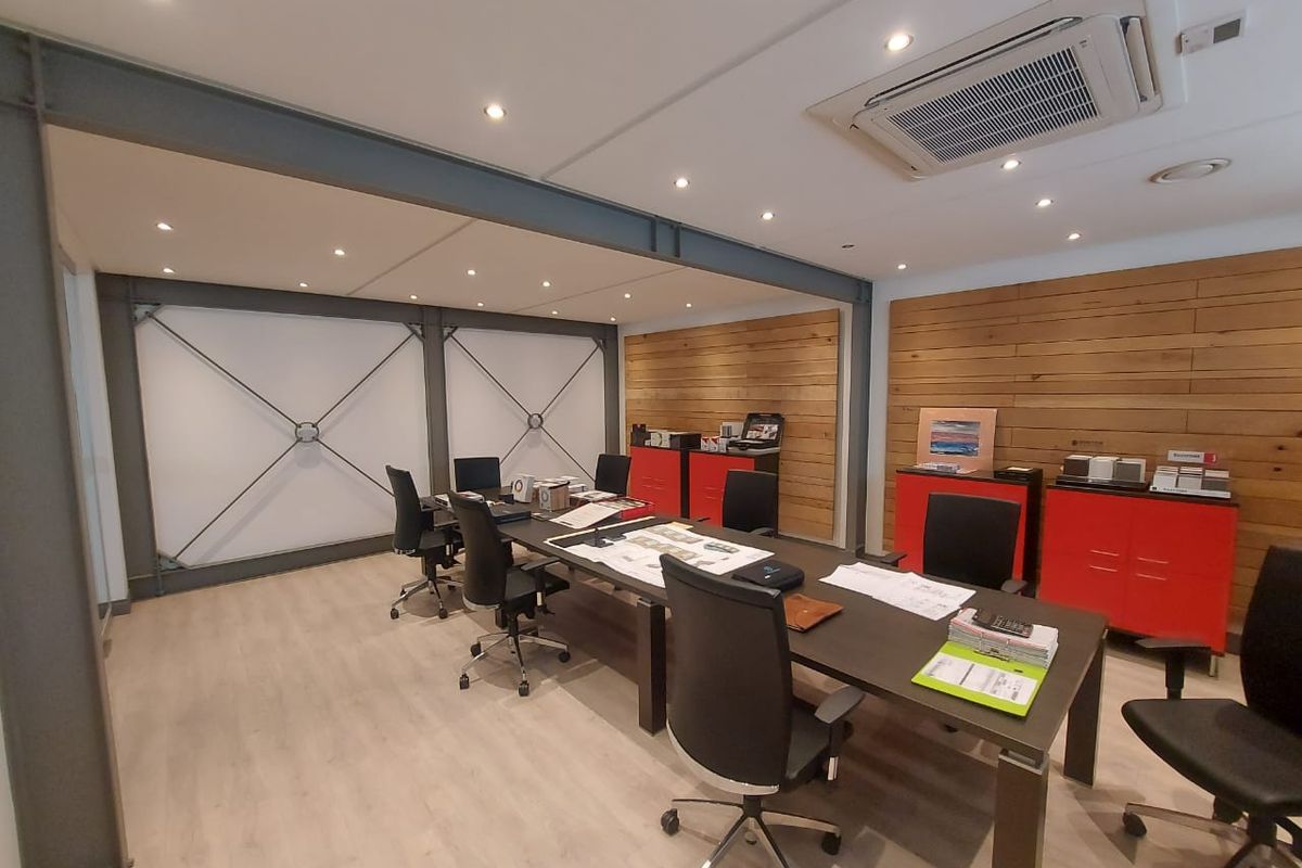 Immaculate & Functional Warehouse For Sale - KIRKNEY - Photo 5