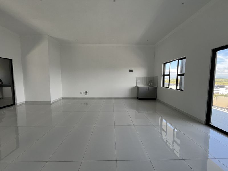Premium Top-Floor Office Space to Rent – Central Ballito - Photo 6
