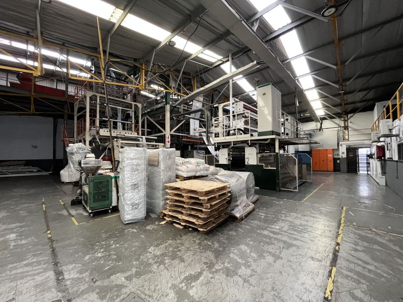 Industrial Facility with 3-Phase Power – 4 Maplefield Place, Springfield Park - Photo 8