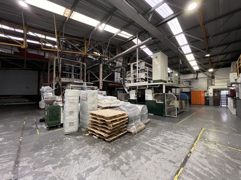 Industrial Facility with 3-Phase Power – 4 Maplefield Place, Springfield Park - Photo 3