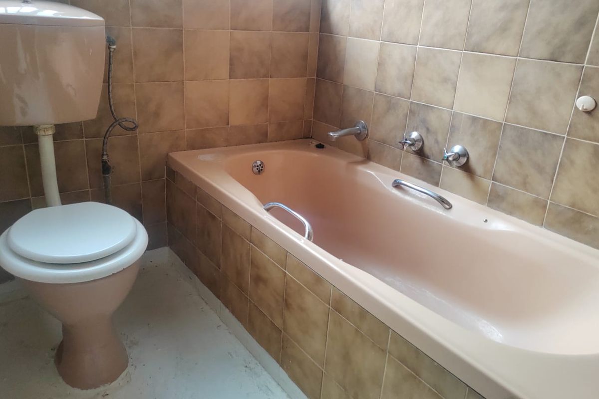 Prime Commercial Investment Opportunity – Springs Central - Photo 4