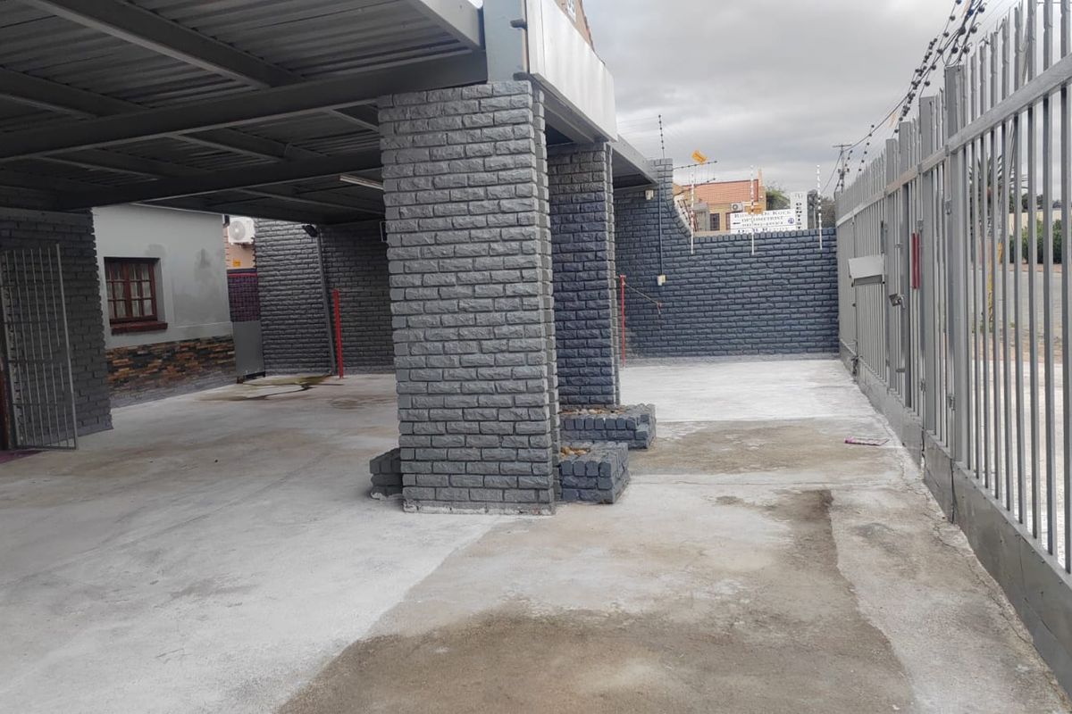 Prime Commercial Investment Opportunity – Springs Central - Photo 2