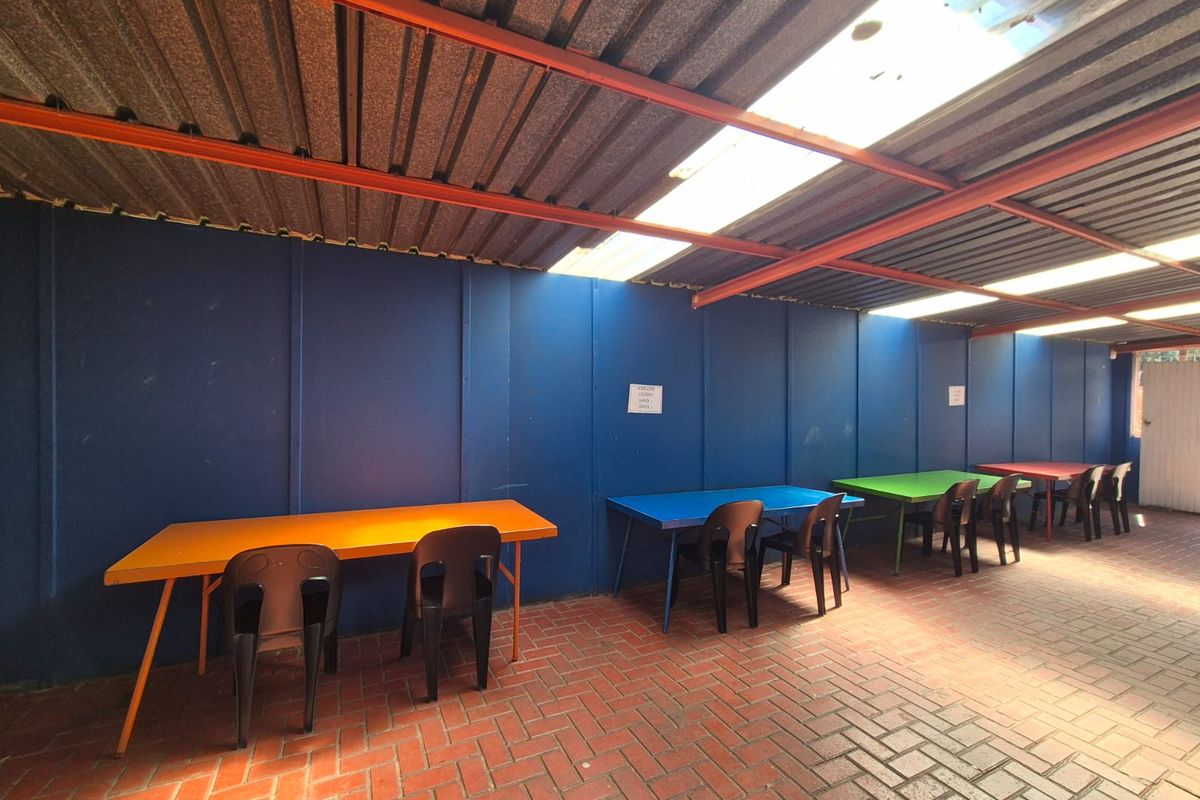 !RARE COMMERCIAL OPPORTUNITY! - Photo 3