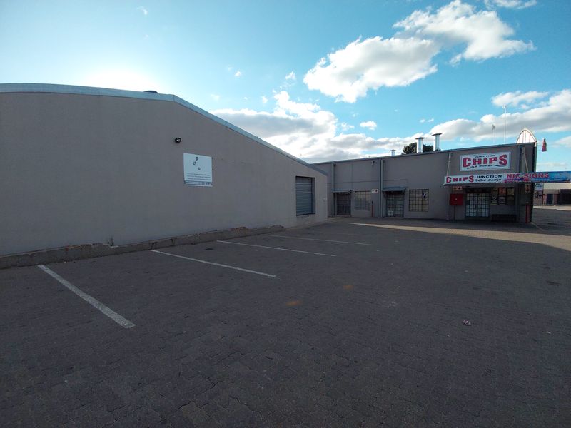 High-Value Industrial Property in a Prime Commercial Location - Photo 6