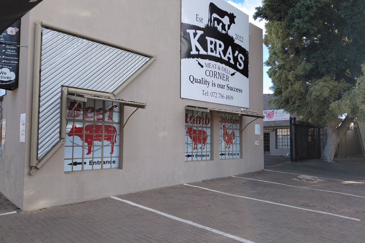 High-Value Industrial Property in a Prime Commercial Location - Photo 3